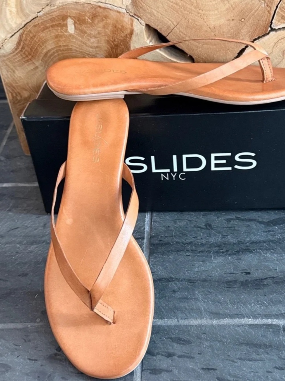 NIB! J/Slides Leather Flip Flop Sandals in cognac - Picture 4 of 5
